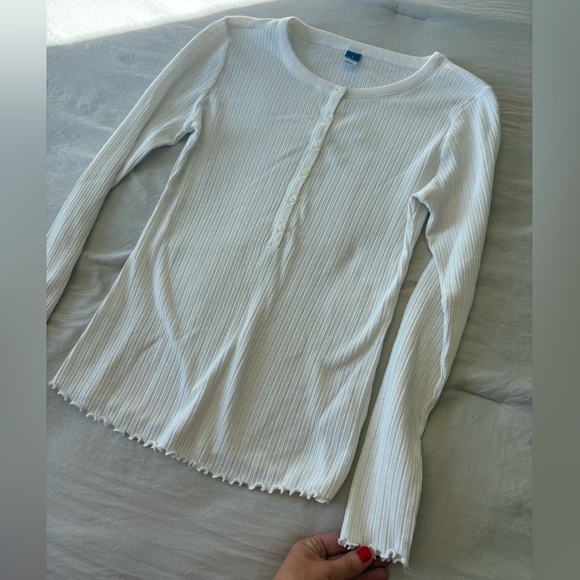White Ribbed Button-Up Top - Picture 4 of 4